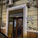 In via Pasubio, nel quartiere Carrassi, dal 1992 si trova il piccolo Albero Che, a pochi passi dall�edificio che ha preso il posto dell�ex cinema Armenise